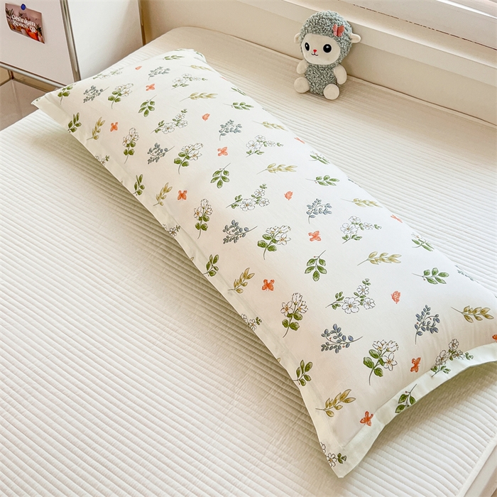 91家纺网 家纺一手货源 找家纺 麦田家纺 2025新款全棉印花12868长枕 芳草记忆