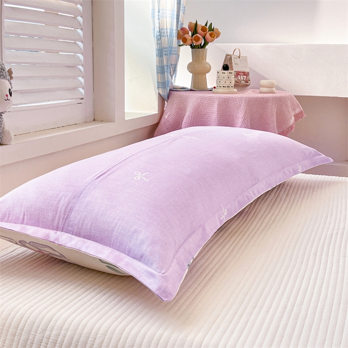 91家纺网 家纺一手货源 找家纺 麦田家纺 2025新款全棉印花12868长枕 悠悠花园