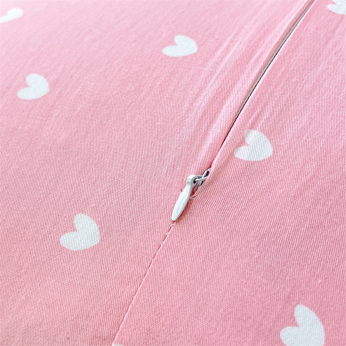 91家纺网 家纺一手货源 找家纺 麦田家纺 2025新款全棉印花12868长枕 草莓庄园