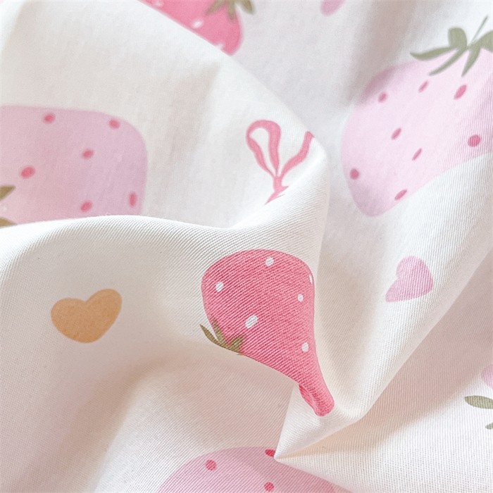 91家纺网 家纺一手货源 找家纺 麦田家纺 2025新款全棉印花12868长枕 草莓庄园