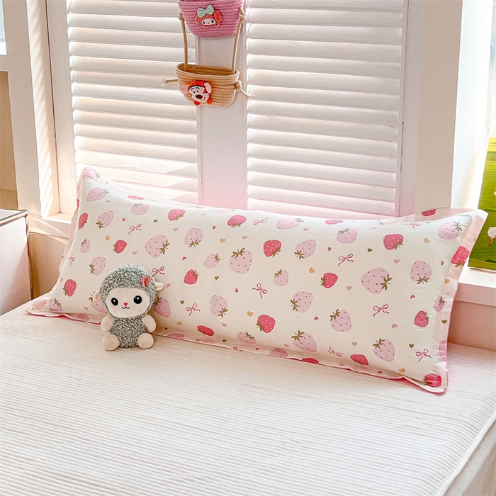 麦田家纺 2025新款全棉印花12868长枕 草莓庄园