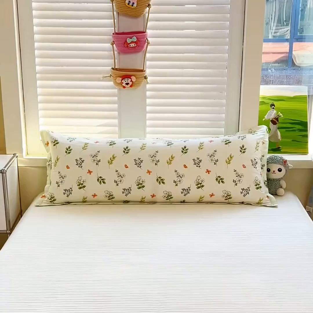 91家纺网 家纺一手货源 找家纺 麦田家纺 2025新款全棉印花12868长枕 芳草记忆