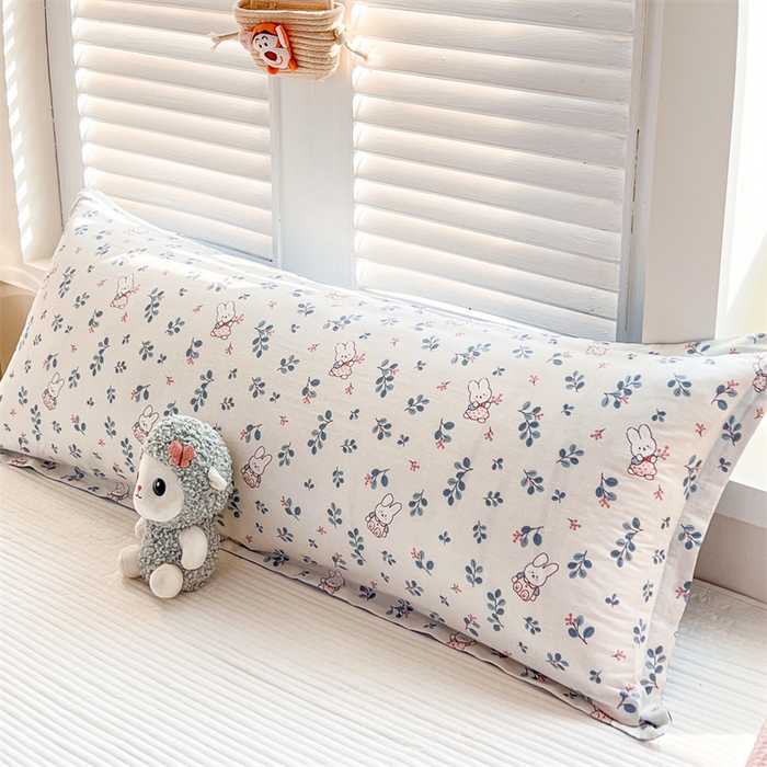 91家纺网 家纺一手货源 找家纺 麦田家纺 2025新款全棉印花12868长枕 云海茫茫