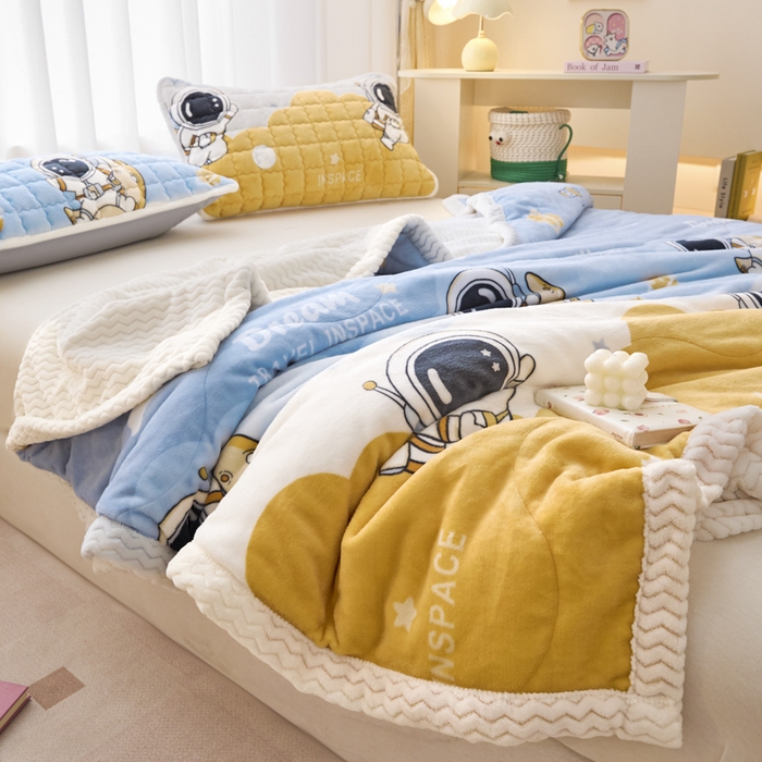 91家纺网 家纺一手货源 找家纺 （总）莉莉安家纺 2025秋冬新款加厚三层夹棉牛奶绒贝贝绒毯冬季保暖盖毯复合毛毯