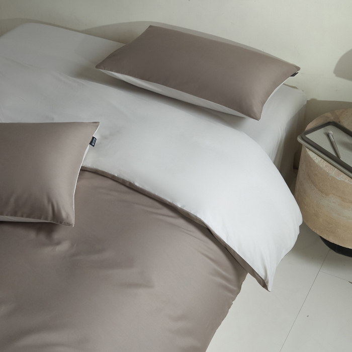 91家纺网 家纺一手货源 找家纺 麦田家纺 2025新款A类全棉13372纯色四件套 浅灰深咖