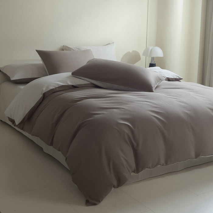 91家纺网 家纺一手货源 找家纺 麦田家纺 2025新款A类全棉13372纯色四件套 浅灰深咖