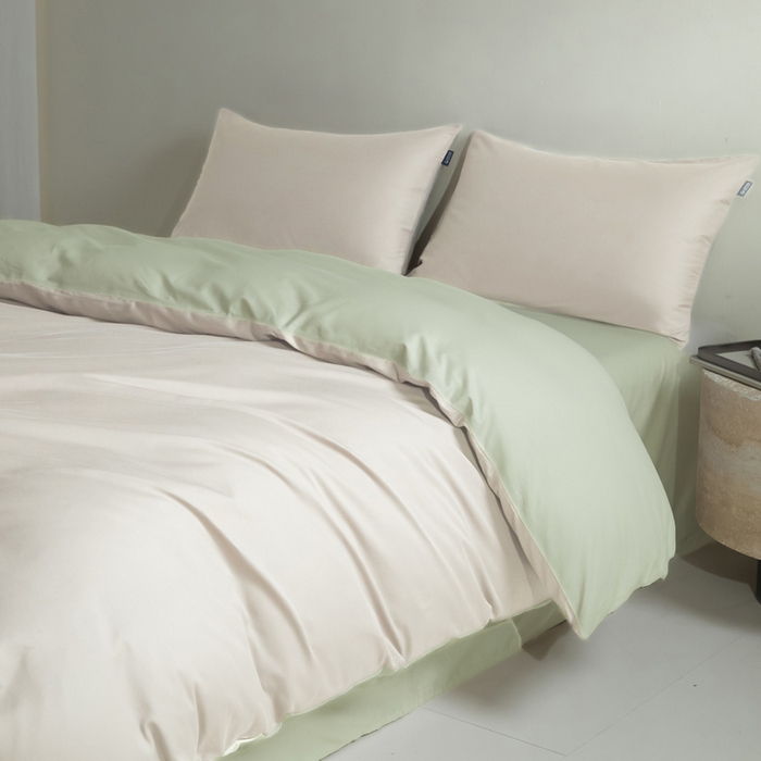 91家纺网 家纺一手货源 找家纺 麦田家纺 2025新款A类全棉13372纯色四件套 奶昔白浅绿