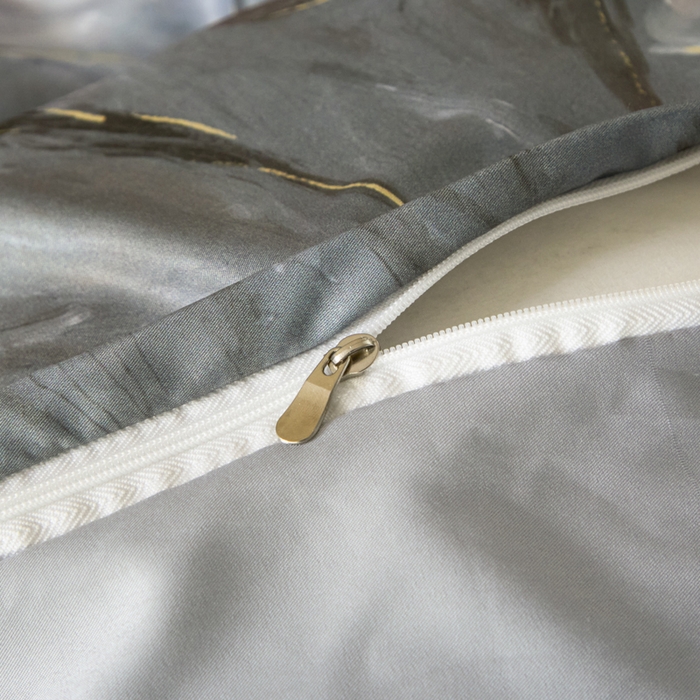 91家纺网 家纺一手货源 找家纺 麦田家纺 2025新款A类冰丝天丝玉锦缎印花四件套 索莱娅灰