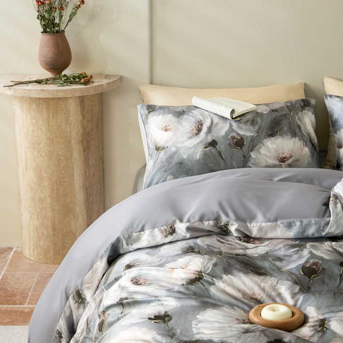 91家纺网 家纺一手货源 找家纺 麦田家纺 2025新款A类冰丝天丝玉锦缎印花四件套 索莱娅灰