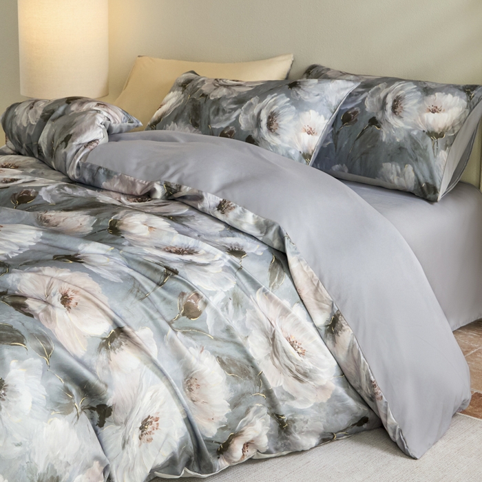 91家纺网 家纺一手货源 找家纺 麦田家纺 2025新款A类冰丝天丝玉锦缎印花四件套 索莱娅灰