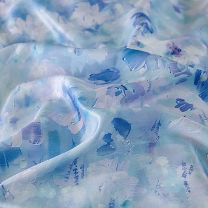 91家纺网 家纺一手货源 找家纺 麦田家纺 2025新款A类冰丝天丝玉锦缎印花四件套 千与千寻-蓝