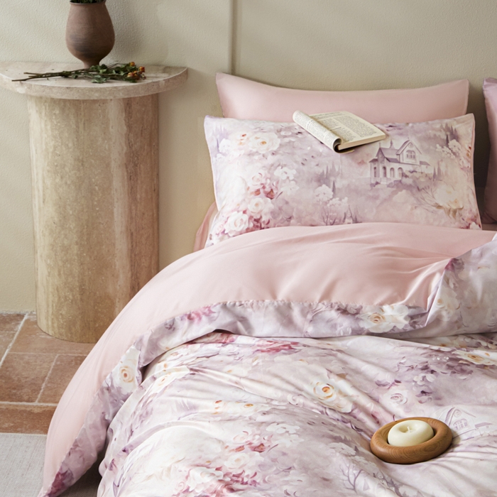 91家纺网 家纺一手货源 找家纺 麦田家纺 2025新款A类冰丝天丝玉锦缎印花四件套 梦丽雅仙豆沙