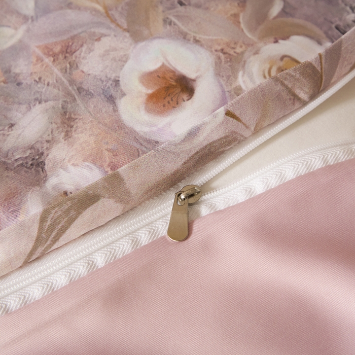 91家纺网 家纺一手货源 找家纺 麦田家纺 2025新款A类冰丝天丝玉锦缎印花四件套 印象花园粉紫