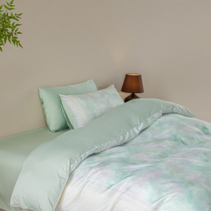 91家纺网 家纺一手货源 找家纺 麦田家纺 2025新款A类冰丝天丝玉锦缎印花四件套 华尔兹-烟青