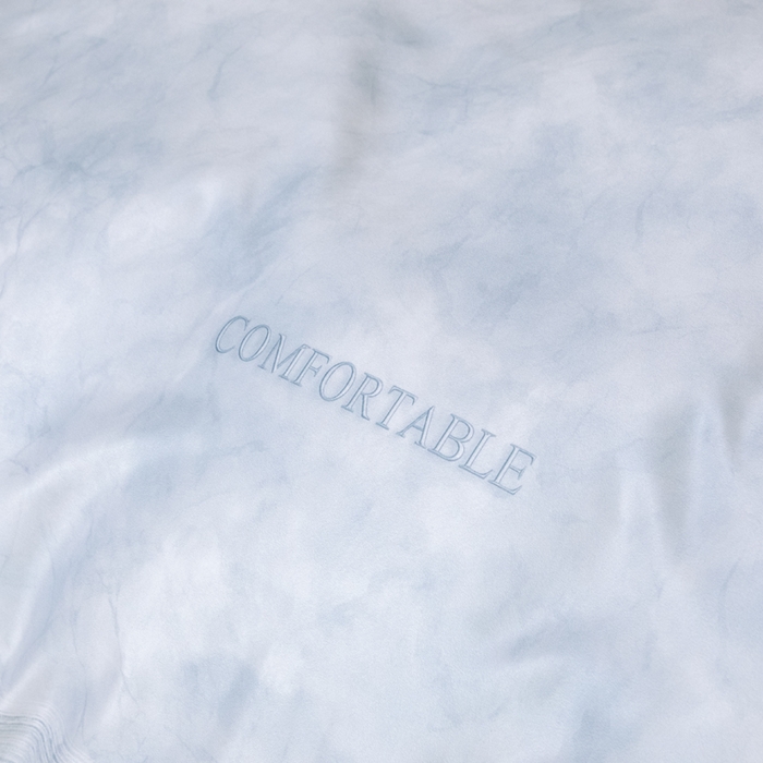 91家纺网 家纺一手货源 找家纺 麦田家纺 2025新款A类冰丝天丝玉锦缎印花四件套 华尔兹-烟灰