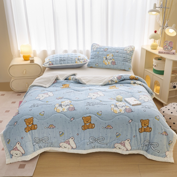 91家纺网 家纺一手货源 找家纺 莉莉安家纺 2025秋冬新款加厚三层夹棉牛奶绒贝贝绒毯冬季保暖盖毯复合毛毯 欢乐宠物