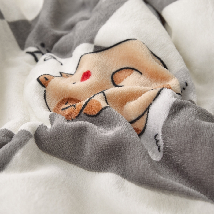 91家纺网 家纺一手货源 找家纺 莉莉安家纺 2025秋冬新款加厚三层夹棉牛奶绒贝贝绒毯冬季保暖盖毯复合毛毯 水豚格语