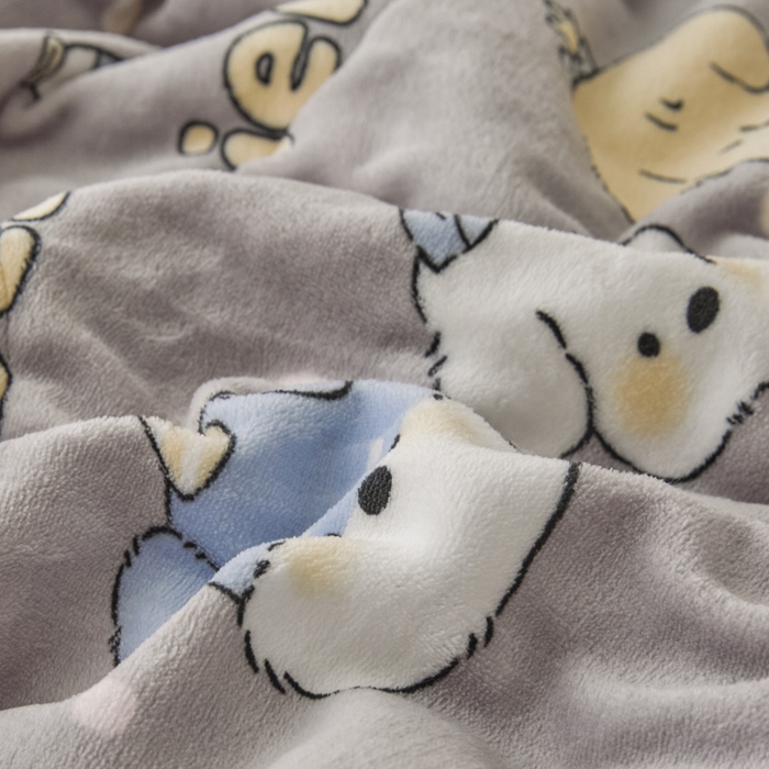 91家纺网 家纺一手货源 找家纺 莉莉安家纺 2025秋冬新款加厚三层夹棉牛奶绒贝贝绒毯冬季保暖盖毯复合毛毯 小狗乐园