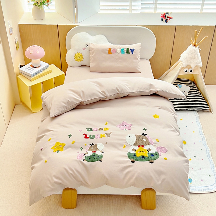 91家纺网 家纺一手货源 找家纺 （总）梵赫2025新款全棉A类5050磨毛卡通毛巾绣婴童套件幼儿园三件套