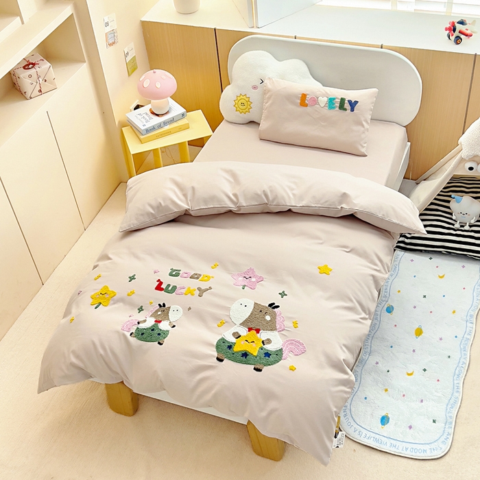 91家纺网 家纺一手货源 找家纺 （总）梵赫2025新款全棉A类5050磨毛卡通毛巾绣婴童套件幼儿园三件套