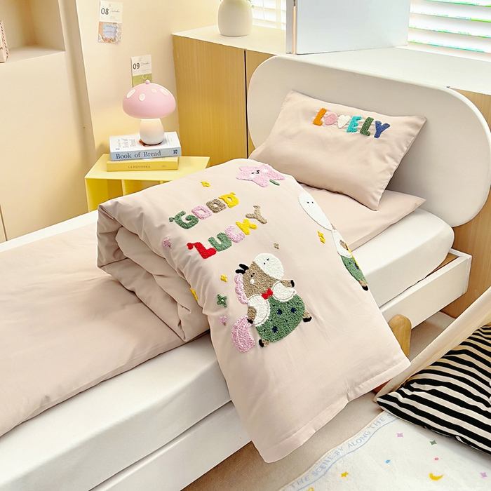 91家纺网 家纺一手货源 找家纺 （总）梵赫2025新款全棉A类5050磨毛卡通毛巾绣婴童套件幼儿园三件套