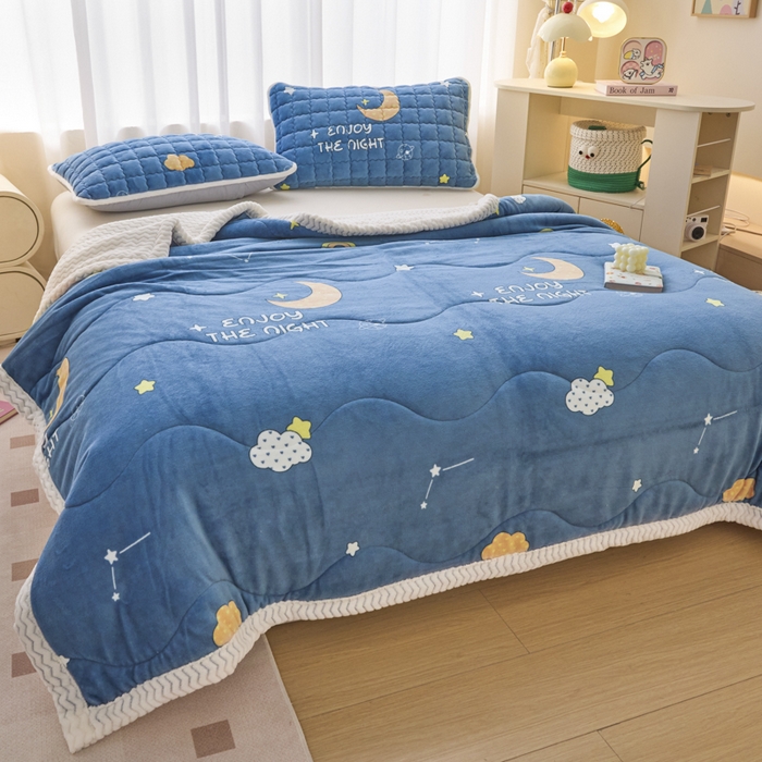 91家纺网 家纺一手货源 找家纺 莉莉安家纺 2025秋冬新款加厚三层夹棉牛奶绒贝贝绒毯冬季保暖盖毯复合毛毯 星月神话