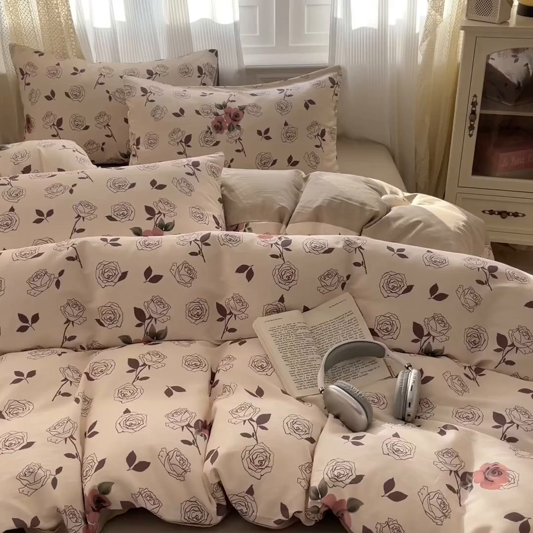 91家纺网 家纺一手货源 找家纺 麦田家纺 2025新款花卉全棉印花四件套系列 茉森-浅咖