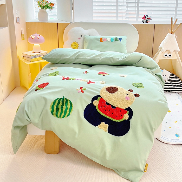 91家纺网 家纺一手货源 找家纺 梵赫2025新款全棉A类5050磨毛卡通毛巾绣婴童套件幼儿园三件套 小卡皮