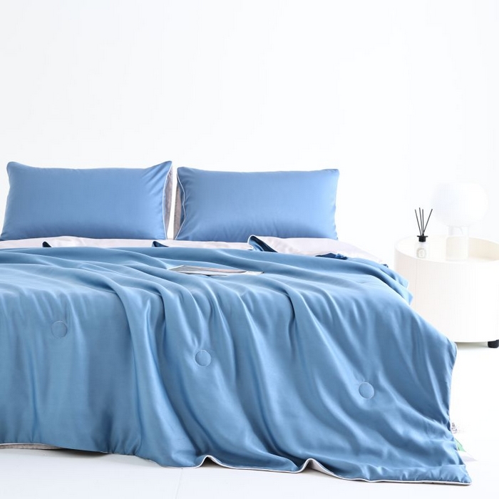 91家纺网 家纺一手货源 找家纺 麦田家纺 2025新款双拼麻绳水洗真丝冰丝夏被 宾利蓝+灰