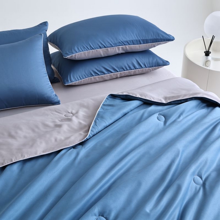 91家纺网 家纺一手货源 找家纺 麦田家纺 2025新款双拼麻绳水洗真丝冰丝夏被 宾利蓝+灰