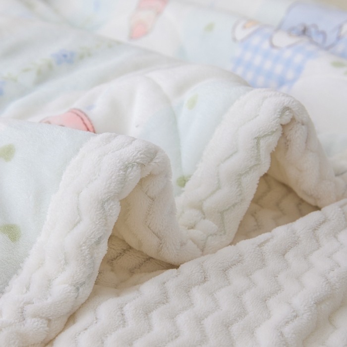 91家纺网 家纺一手货源 找家纺 莉莉安家纺 2025秋冬新款加厚三层夹棉牛奶绒贝贝绒毯冬季保暖盖毯复合毛毯 一袭幽梦