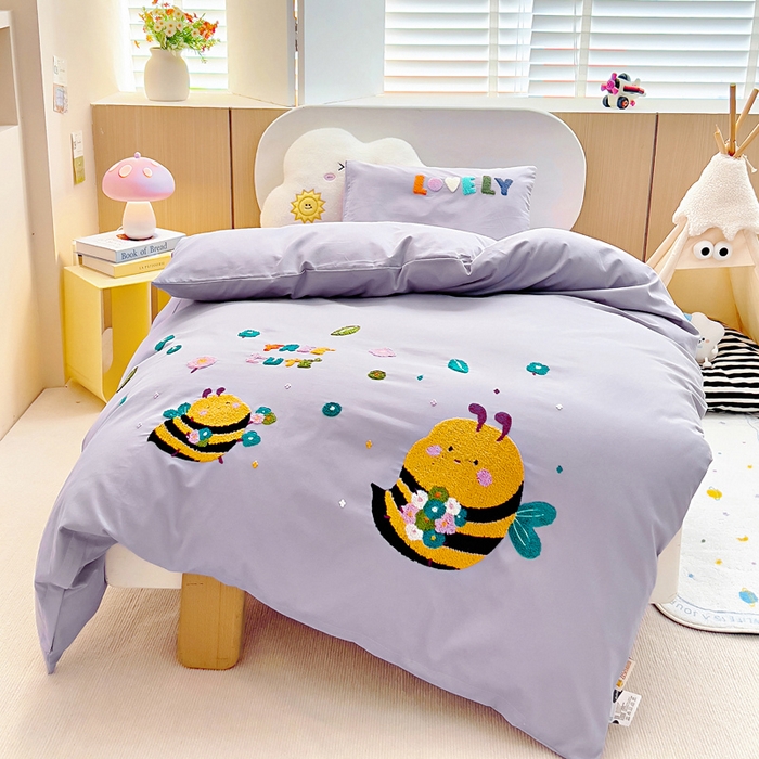 91家纺网 家纺一手货源 找家纺 梵赫2025新款全棉A类5050磨毛卡通毛巾绣婴童套件幼儿园三件套 小蜜蜂