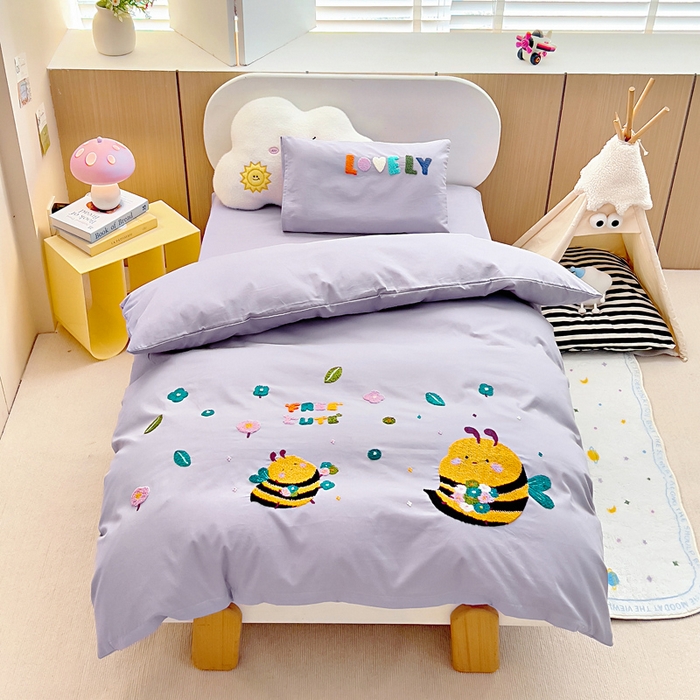 91家纺网 家纺一手货源 找家纺 梵赫2025新款全棉A类5050磨毛卡通毛巾绣婴童套件幼儿园三件套 小蜜蜂