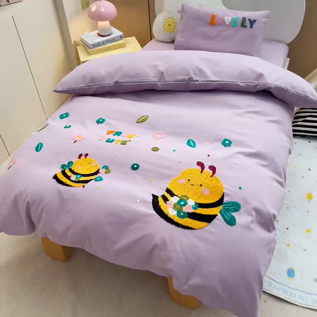 91家纺网 家纺一手货源 找家纺 梵赫2025新款全棉A类5050磨毛卡通毛巾绣婴童套件幼儿园三件套 小蜜蜂