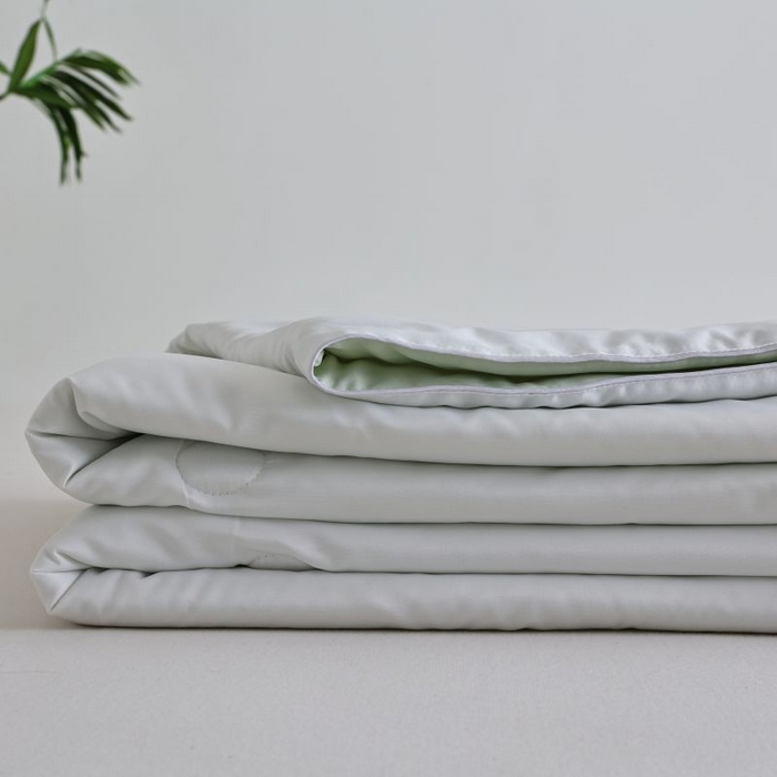 91家纺网 家纺一手货源 找家纺 麦田家纺 2025新款双拼麻绳水洗真丝冰丝夏被 贵族白+绿