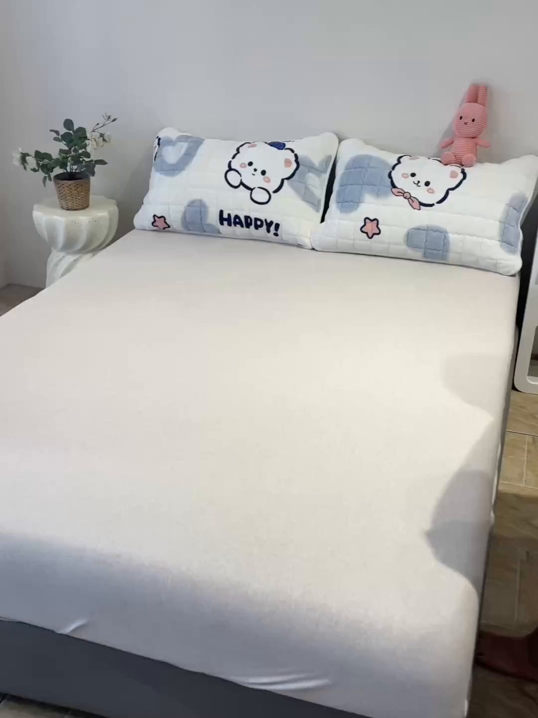 91家纺网 家纺一手货源 找家纺 莉莉安家纺 2025秋冬新款加厚三层夹棉牛奶绒贝贝绒毯冬季保暖盖毯复合毛毯 郁金香恋