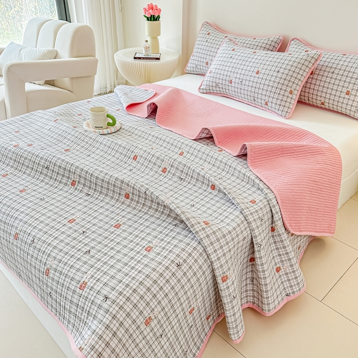 麦田家纺 2025新款针织棉双层纱印花双面床盖 小熊格子