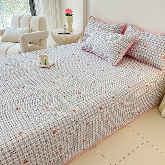 91家纺网 家纺一手货源 找家纺 麦田家纺 2025新款针织棉双层纱印花双面床盖 小熊格子