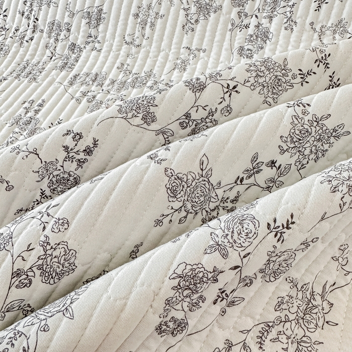 91家纺网 家纺一手货源 找家纺 麦田家纺 2025新款针织棉双层纱印花双面床盖 蝶恋花