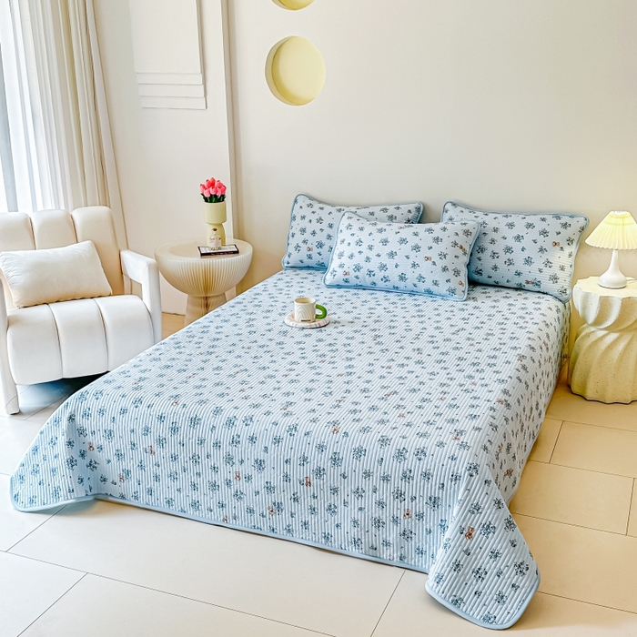 91家纺网 家纺一手货源 找家纺 麦田家纺 2025新款针织棉双层纱印花双面床盖 浪漫小熊-兰