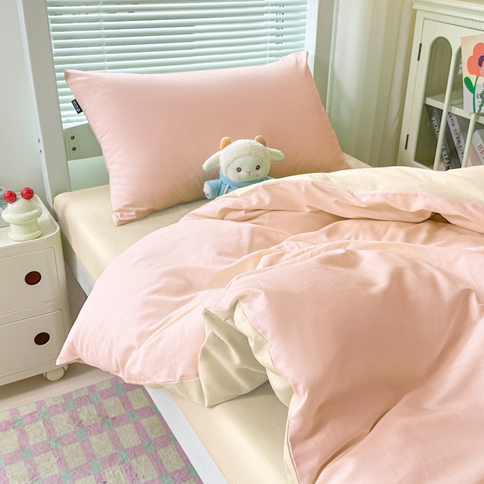 91家纺网 家纺一手货源 找家纺 麦田家纺 2025新款A类全棉学生宿舍四件套 裸粉奶昔白