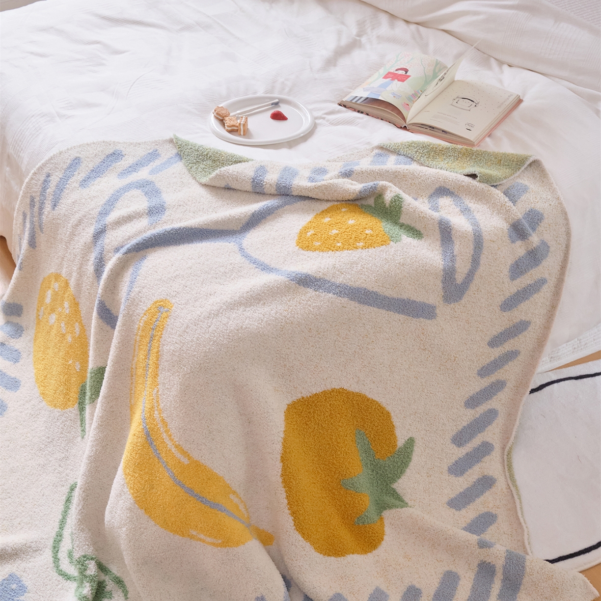 91家纺网 家纺一手货源 找家纺 暖绵绵家纺 2025新款A类半边绒清新水果盖毯-夏维希 夏维希-蓝色