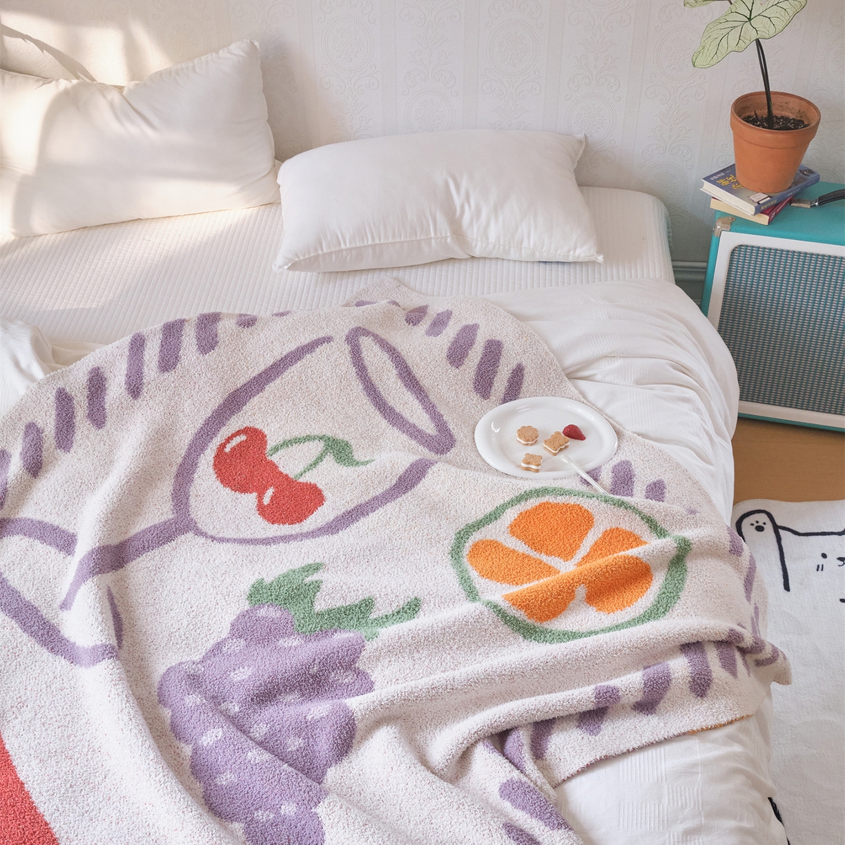 91家纺网 家纺一手货源 找家纺 暖绵绵家纺 2025新款A类半边绒清新水果盖毯-夏维希 夏维希-紫色