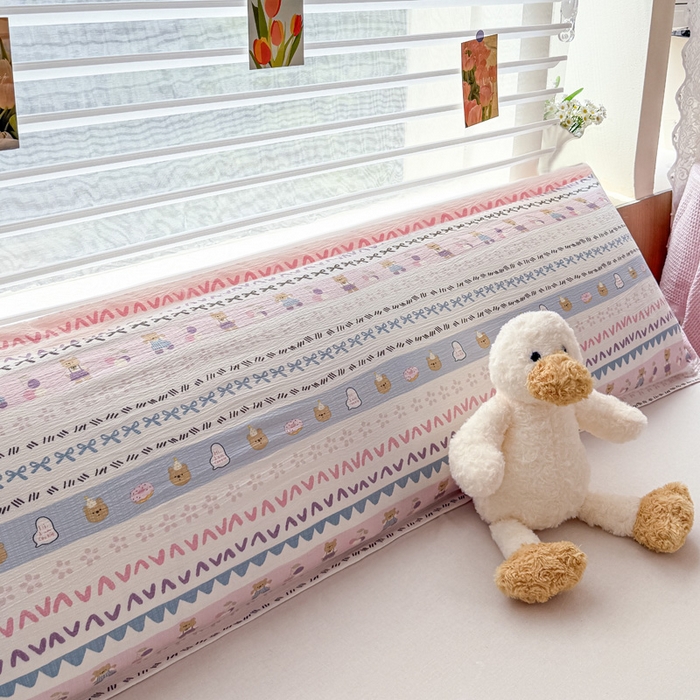 91家纺网 家纺一手货源 找家纺 麦田家纺 2025新款云感木棉皱皱双层纱长枕 开心小熊