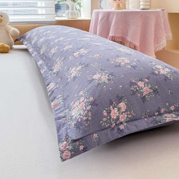 91家纺网 家纺一手货源 找家纺 麦田家纺 2025新款云感木棉皱皱双层纱长枕 紫韵