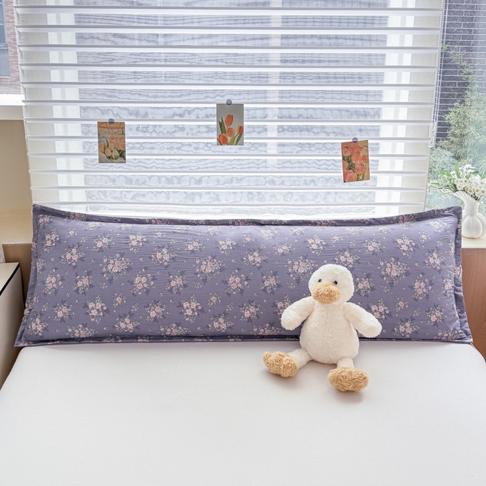 91家纺网 家纺一手货源 找家纺 麦田家纺 2025新款云感木棉皱皱双层纱长枕 紫韵