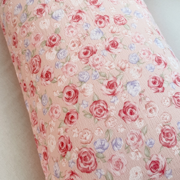 91家纺网 家纺一手货源 找家纺 麦田家纺 2025新款云感木棉皱皱双层纱长枕 浪漫花语