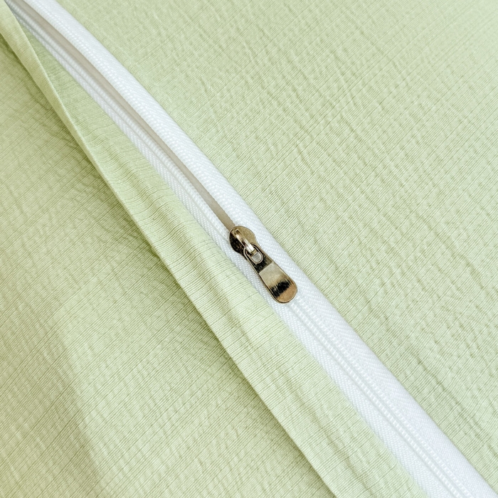 91家纺网 家纺一手货源 找家纺 麦田家纺 2025新款云感木棉皱皱双层纱长枕 春意浓