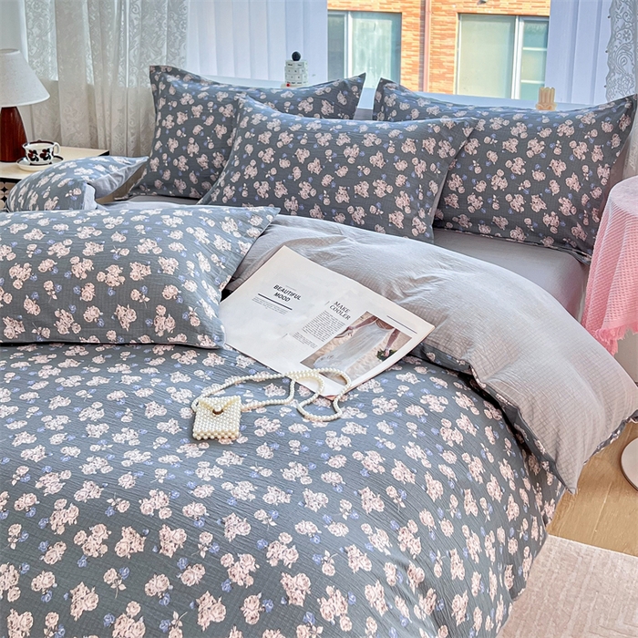 91家纺网 家纺一手货源 找家纺 麦田家纺 2025新款A类云感木棉皱皱双层纱印花四件套 小蓝町