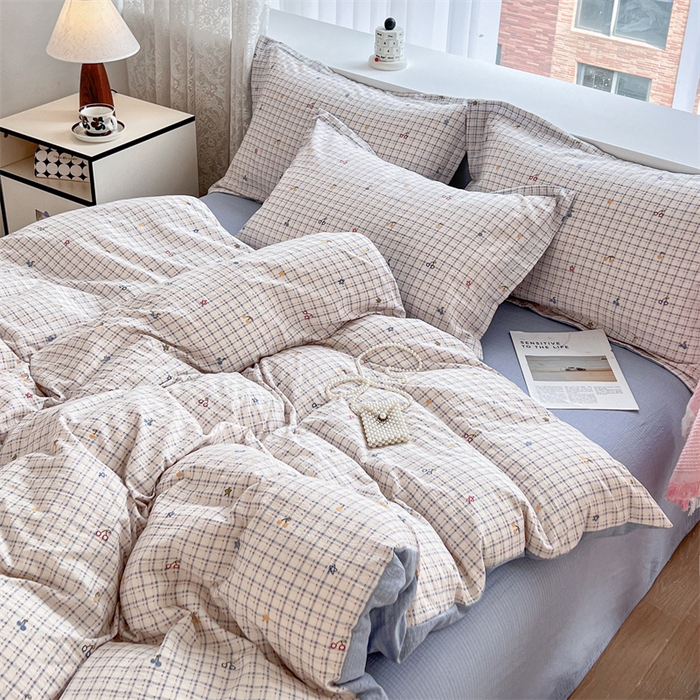 91家纺网 家纺一手货源 找家纺 麦田家纺 2025新款A类云感木棉皱皱双层纱印花四件套 樱桃格